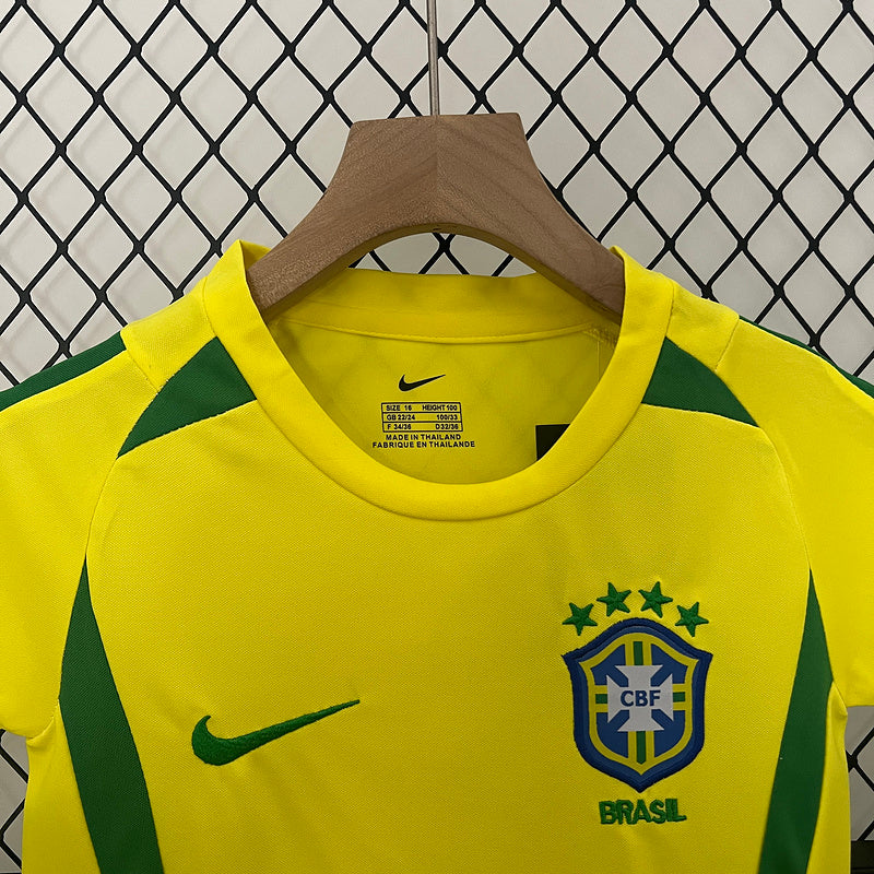 Brasil 2002 Casa Infantil