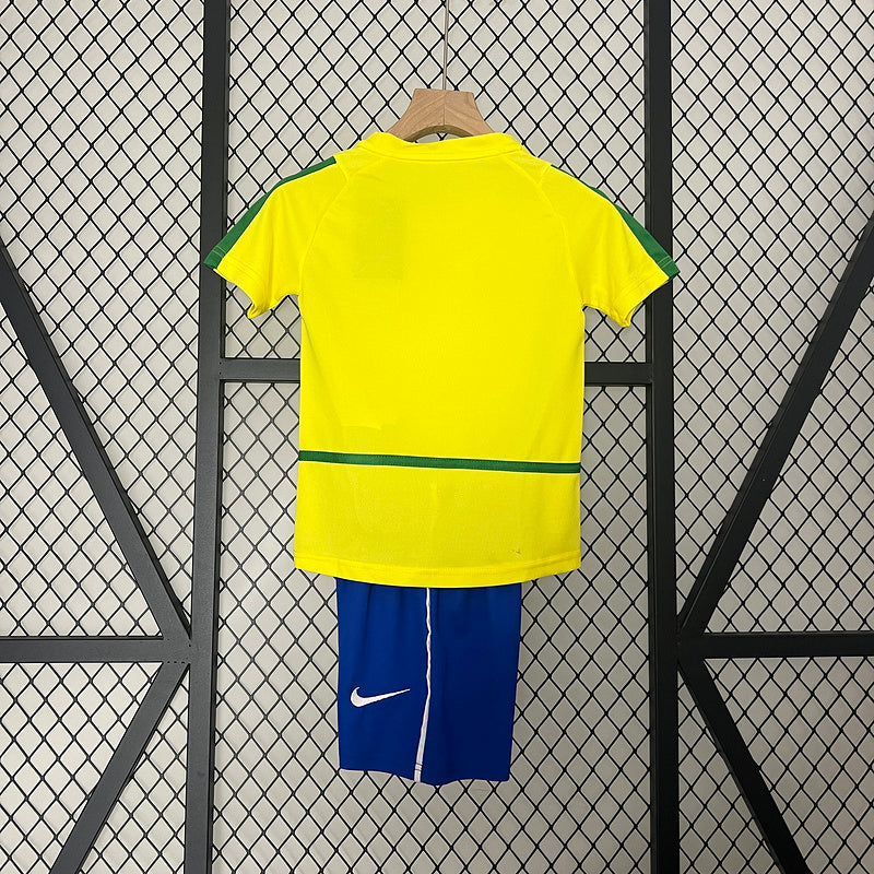 Brasil 2002 Casa Infantil