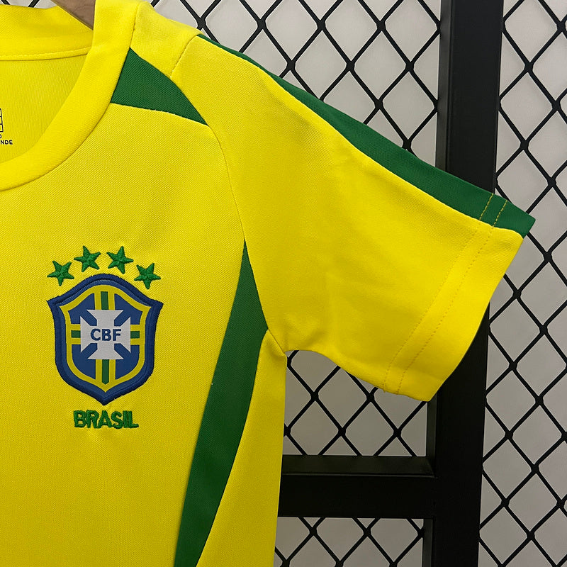 Brasil 2002 Casa Infantil