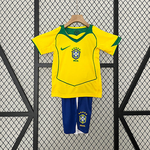 Brasil 2004 Casa Infantil